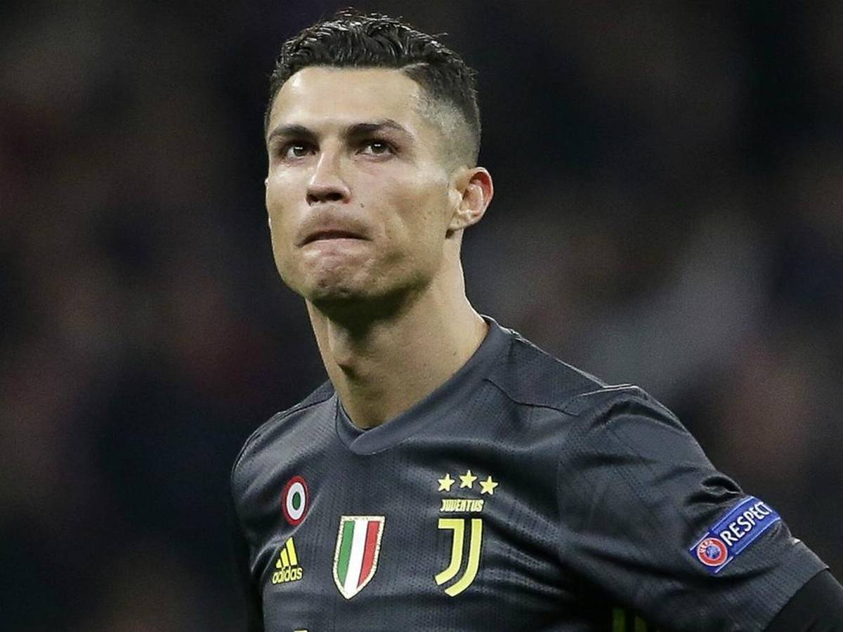 Ronaldo đáp trả đánh thép những tờ báo lợi dụng tên tuổi của anh
